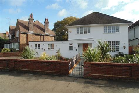 TUDOR COTTAGE, 14 OFFINGTON GARDENS 